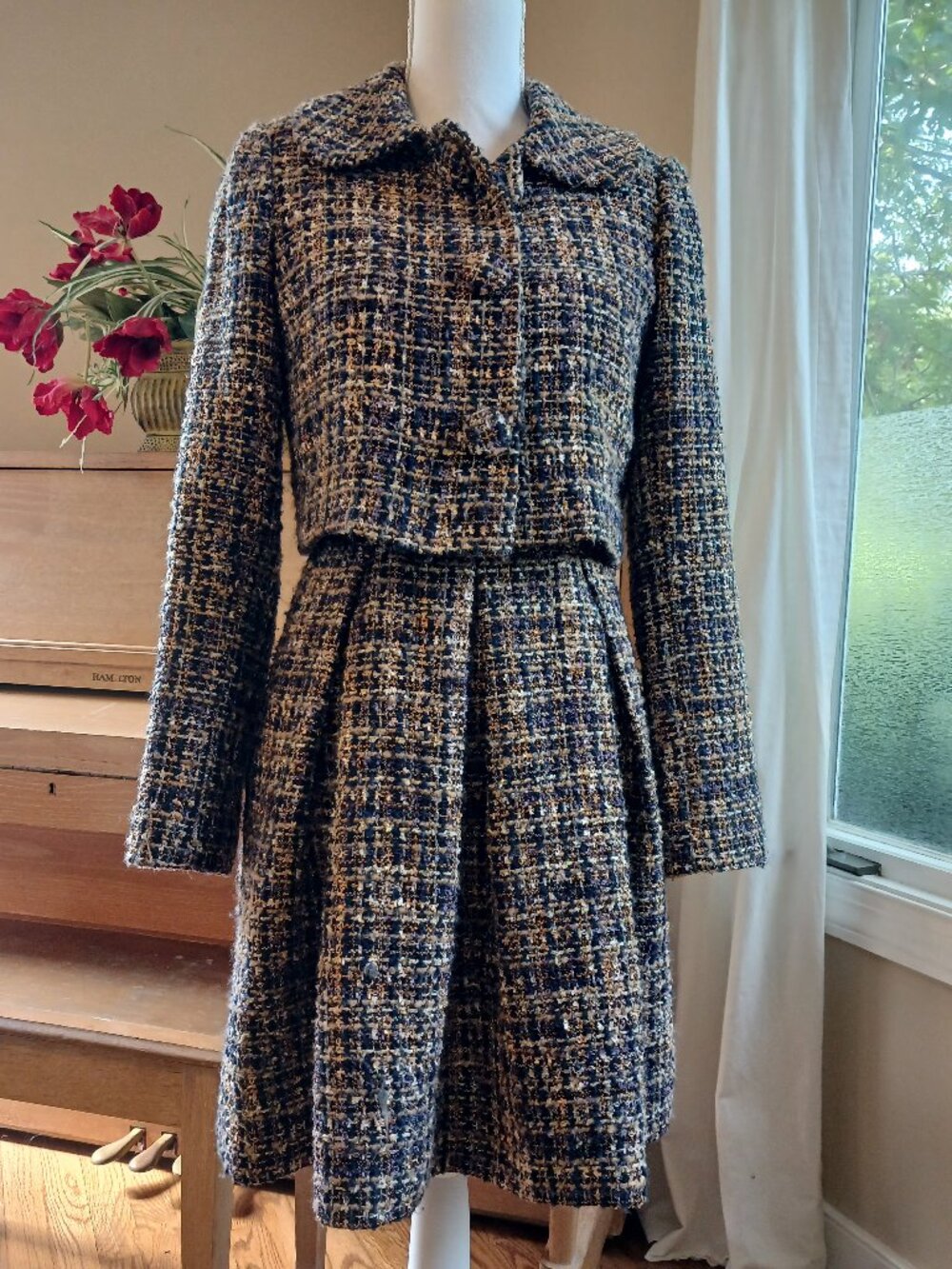 Gal Meets Glam Tweed Dress Suit